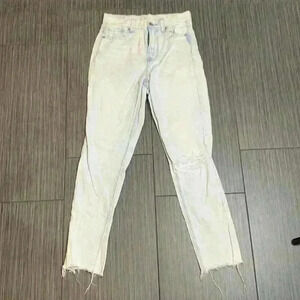 American Eagle Women's Blue Light Wash Distressed Raw Hem Mom Denim Jeans Size 0